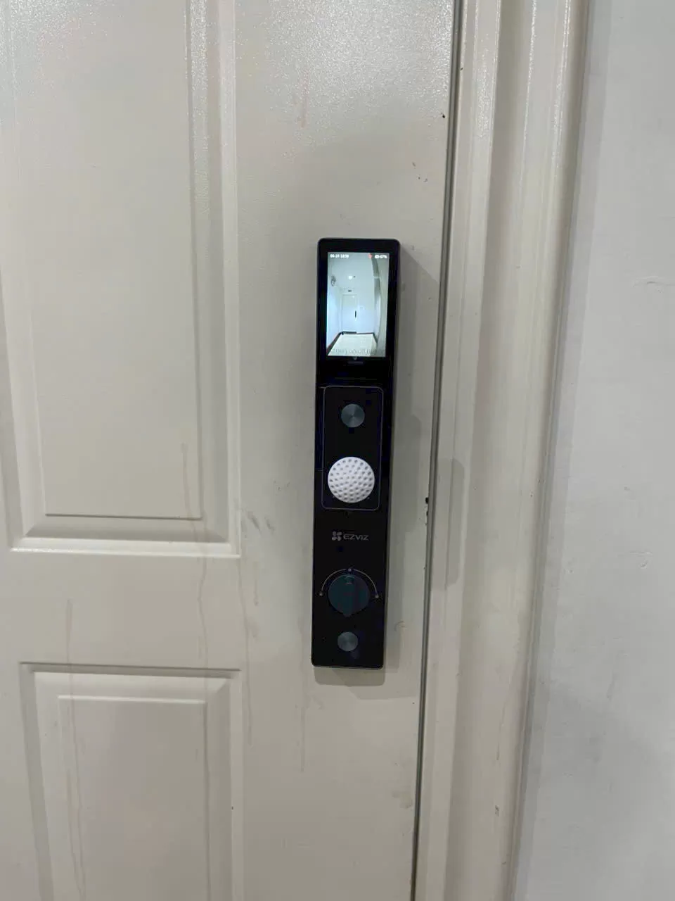 khóa cửa thông minh có camera