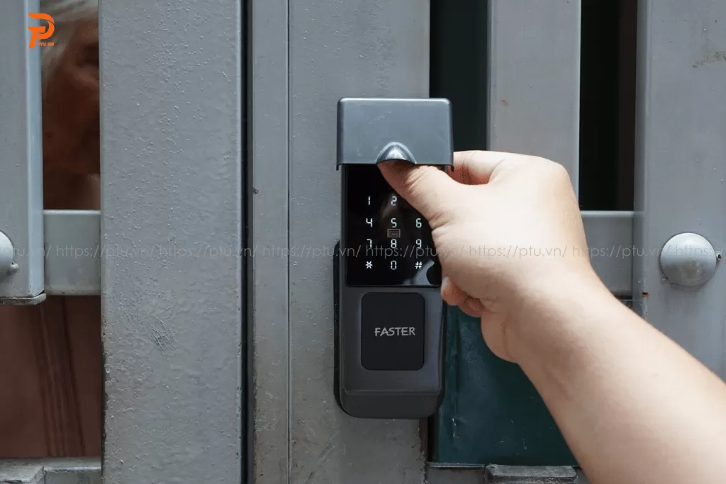 khóa cửa vân tay