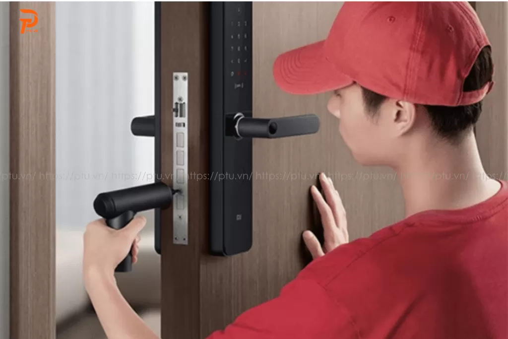 Khóa cửa vân tay