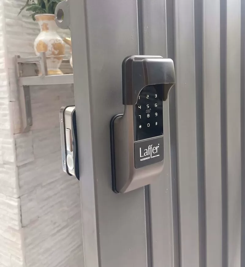 khóa cửa vân tay nhà trọ